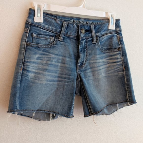 American Eagle Acid Wash Midi Length Denim Jean Short Size 0 - Picture 2 of 4